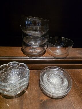 Manganese Bowls And saucers